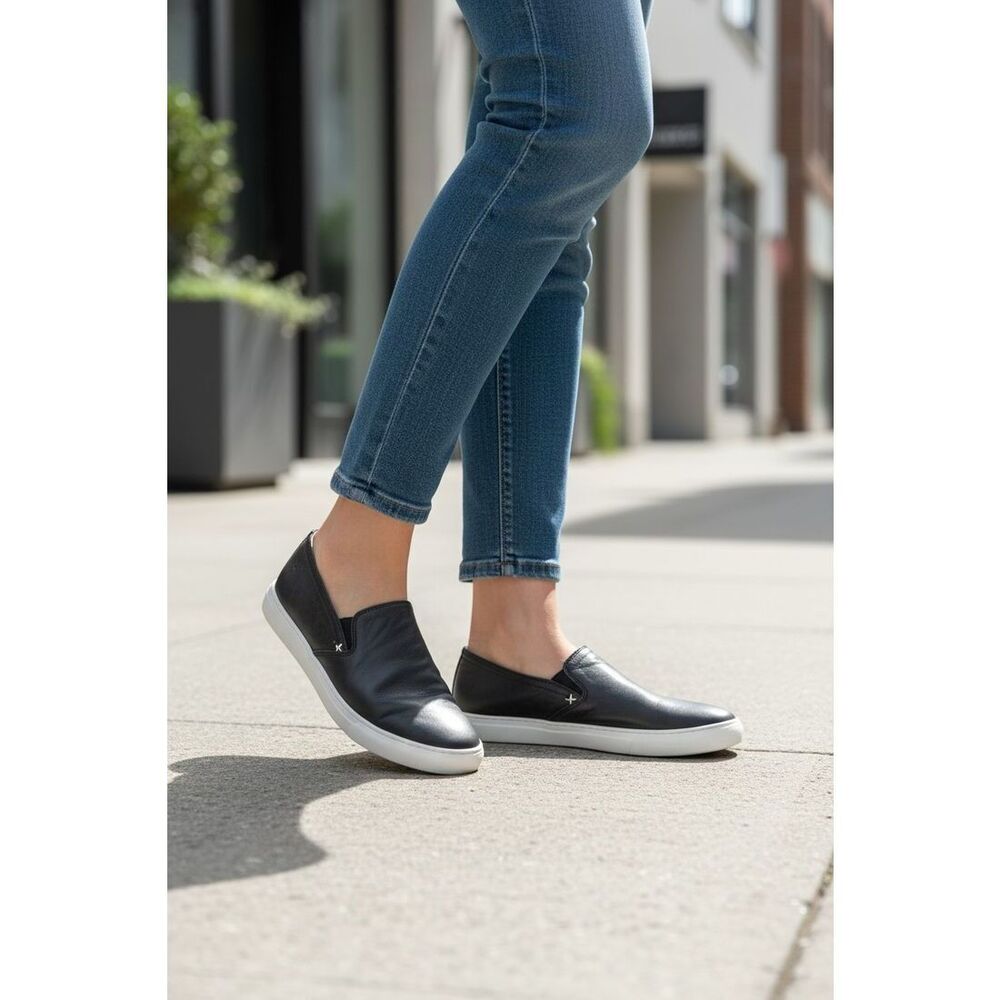 Frye Black Leather Slip On Sneakers Elastic V Gore White Sole Size 10
